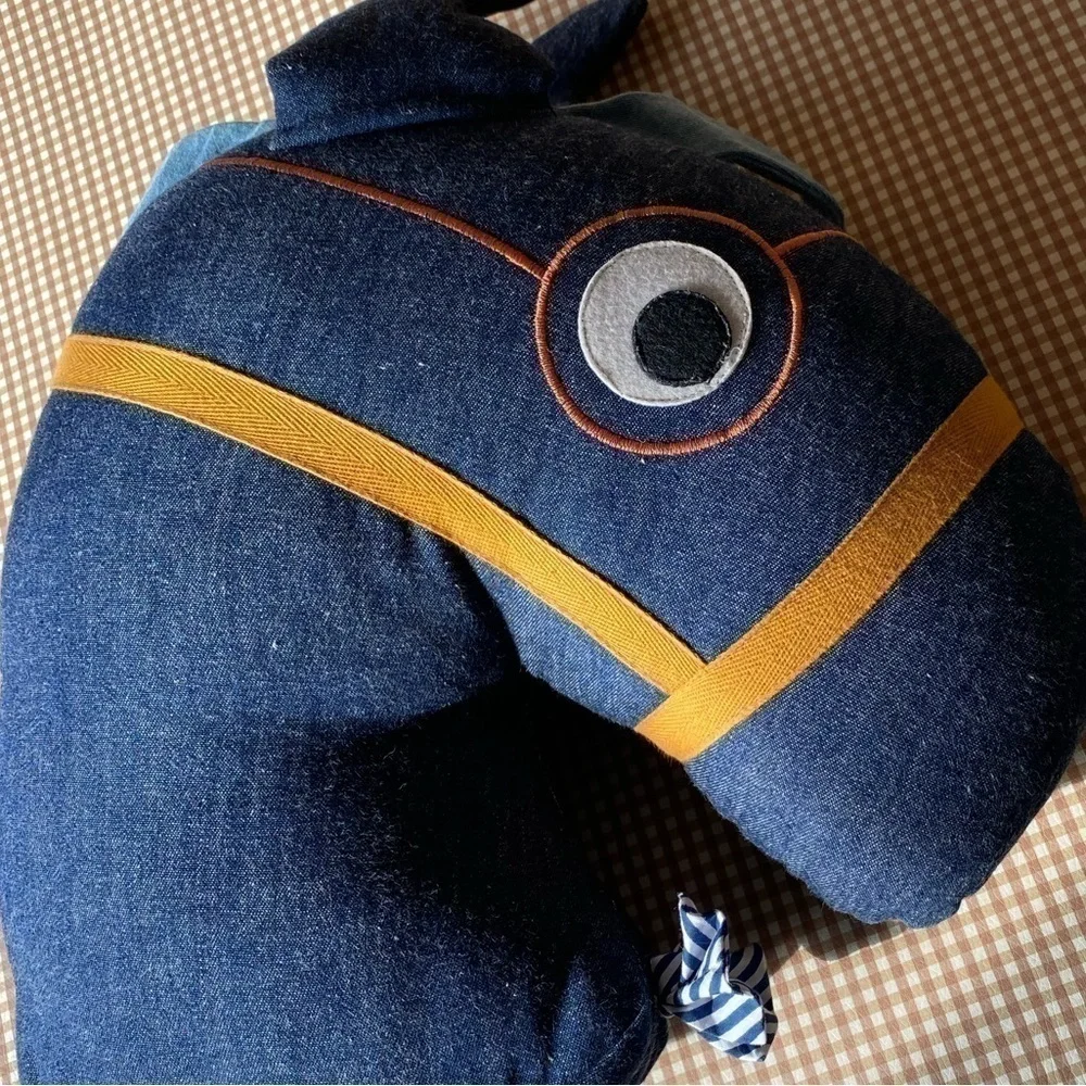 Ferm‎ Living Kids Horse w/eye glasses cushion decor